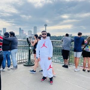 Meet your Posher, Brian